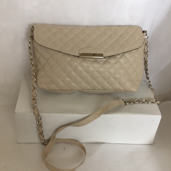 Handbags - ❤️ Beige Quilted Crossbody Chain Purse